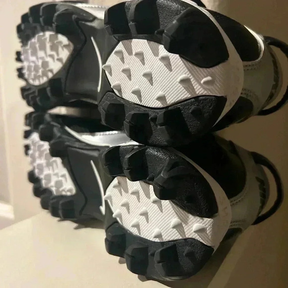 NIKE Men's Land Shark Football Cleats (396231-011) Black/White - Size 7.5 - Picture 10 of 11